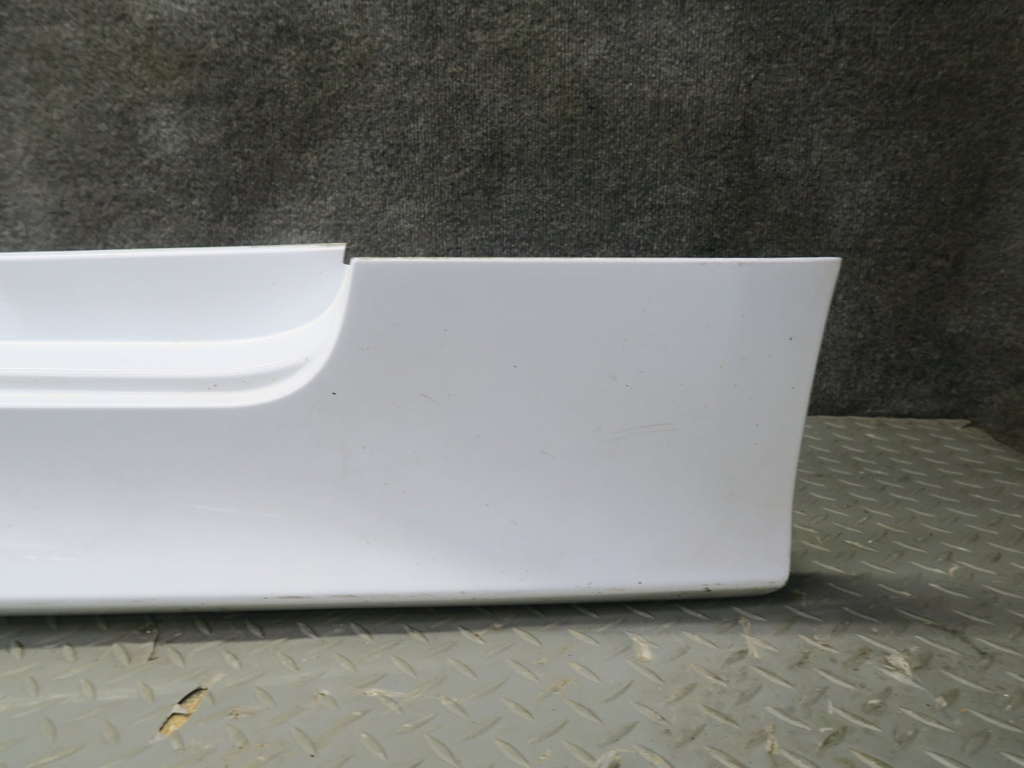 16-25 Lexus GSC16L RC350 RC300 F Sport Right Rocker Panel Side Skirt White OEM
