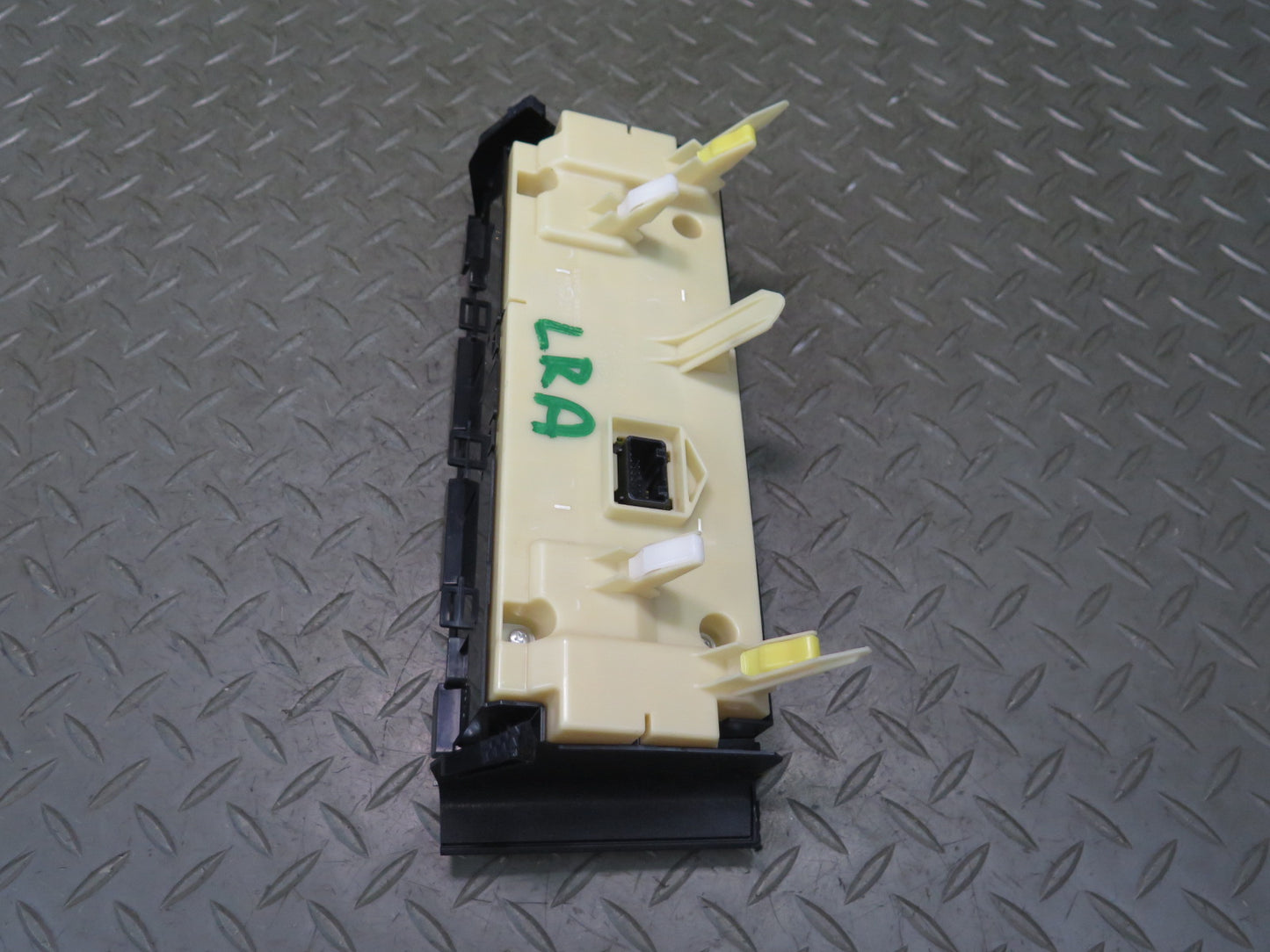 15-17 Lexus GSC16L RC300 RC350 A/C Heater Climate Control Switch Panel OEM
