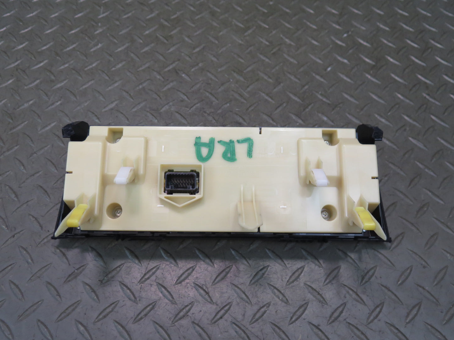 15-17 Lexus GSC16L RC300 RC350 A/C Heater Climate Control Switch Panel OEM