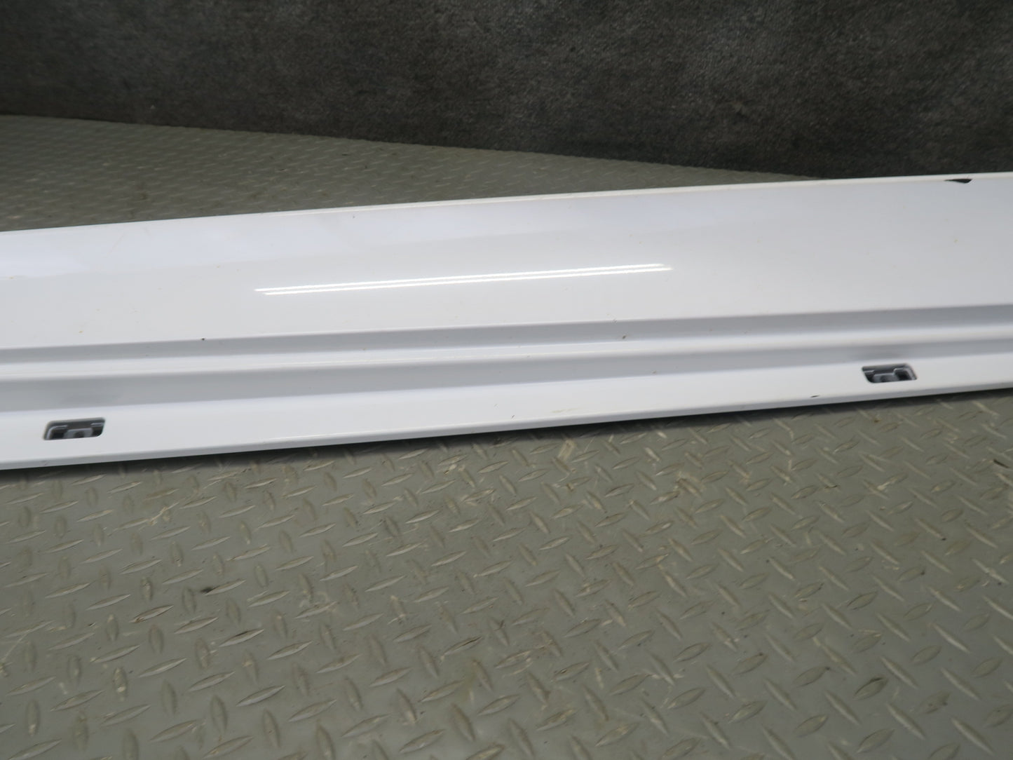 16-25 Lexus GSC16L RC350 RC300 F Sport Right Rocker Panel Side Skirt White OEM