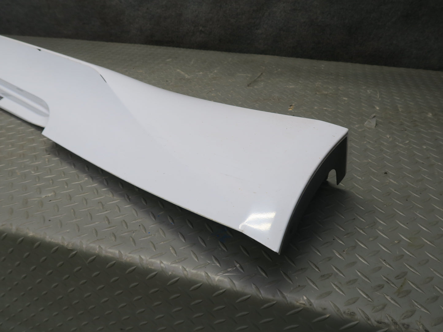 16-25 Lexus GSC16L RC350 RC300 F Sport Right Rocker Panel Side Skirt White OEM