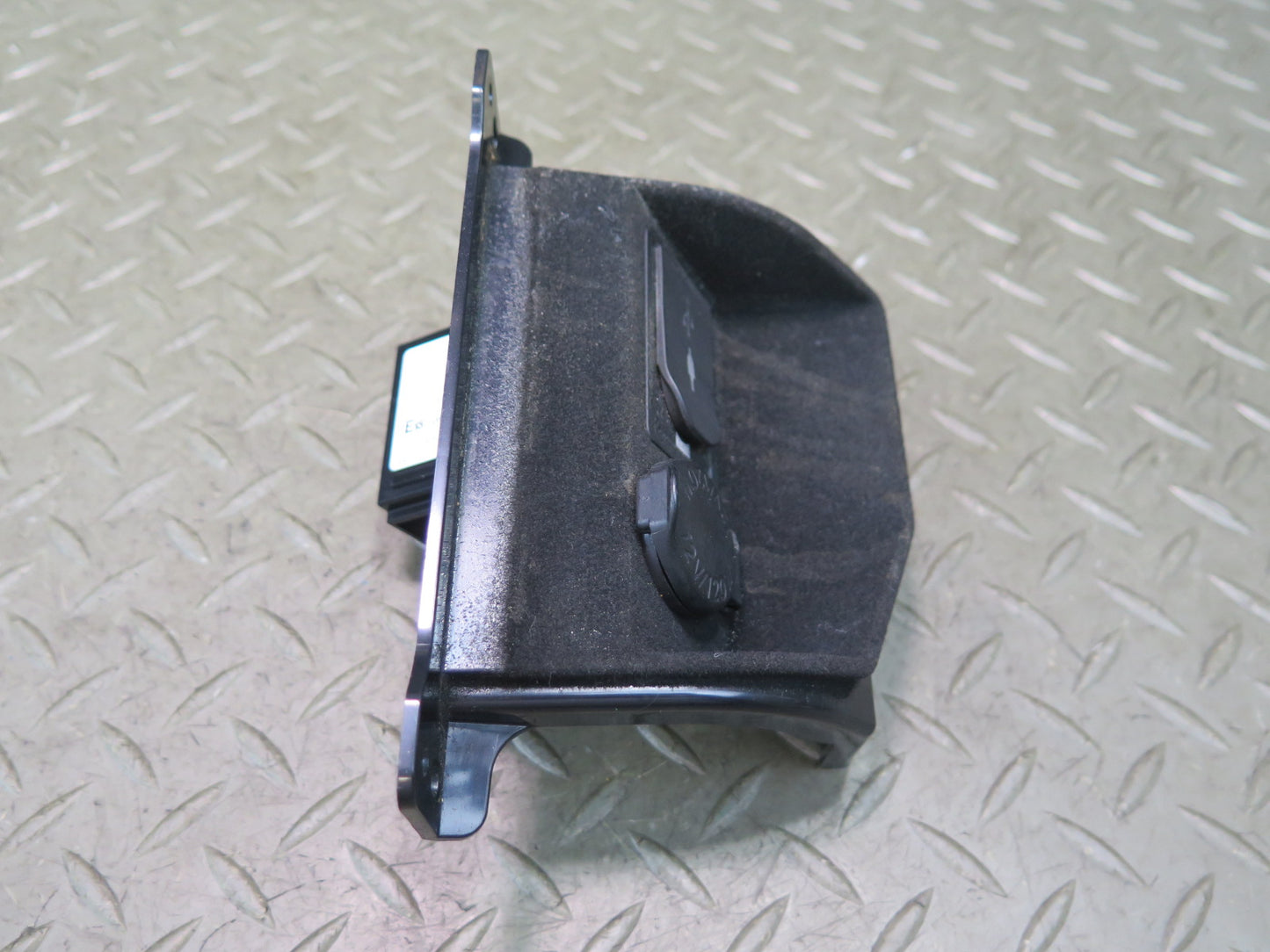 15-17 Lexus GSC16L RC300 Center Console USB Port AUX Jack Media Hub w Trim OEM