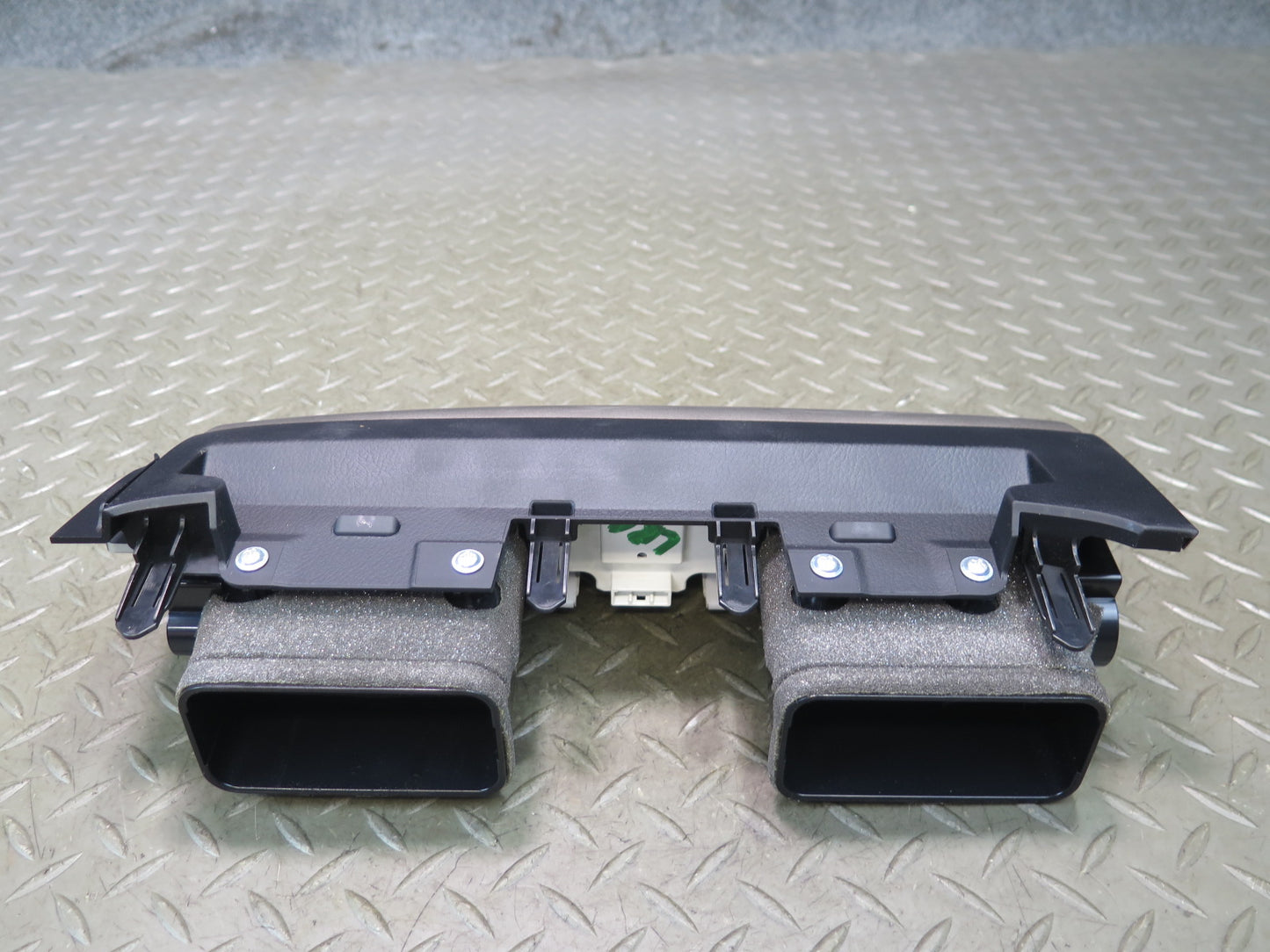 16-17  Lexus GSC16L RC300 RC350 F-sport Front Center Dashboard Air Vent OEM