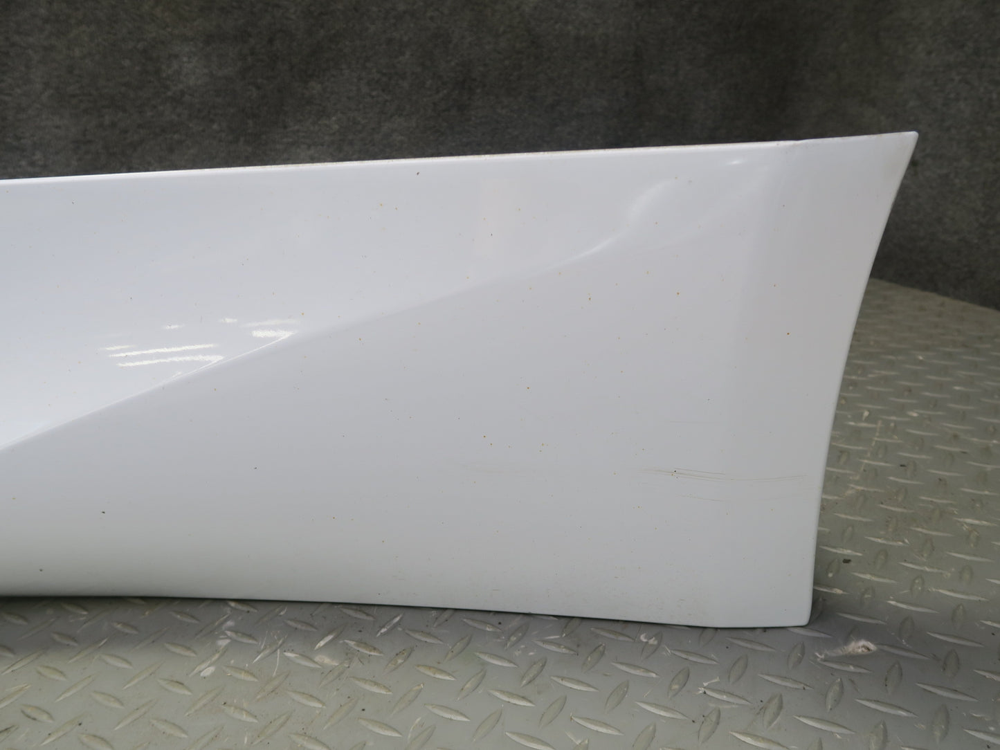 16-25 Lexus GSC16L RC350 RC300 F-sport Left Rocker Panel Side Skirt White OEM