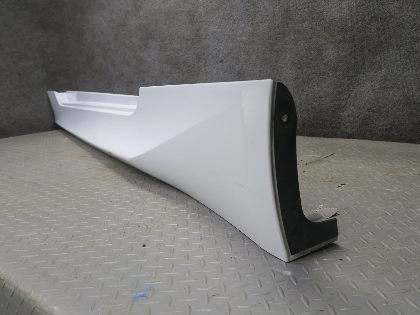 16-25 Lexus GSC16L RC350 RC300 F-sport Left Rocker Panel Side Skirt White OEM