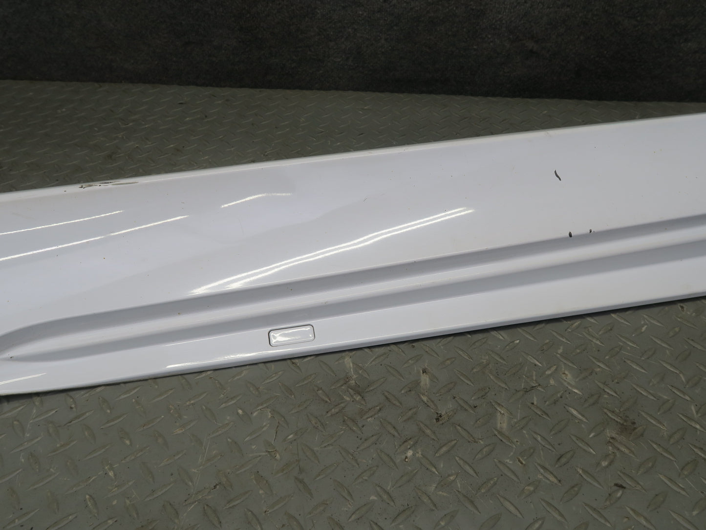 16-25 Lexus GSC16L RC350 RC300 F-sport Left Rocker Panel Side Skirt White OEM