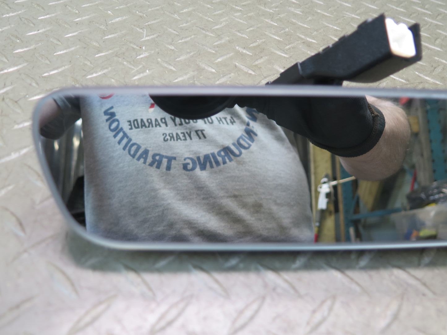 15-17 Lexus GSC16L RC350 RC300 Auto Dimming Interior Rear View Mirror Black OEM