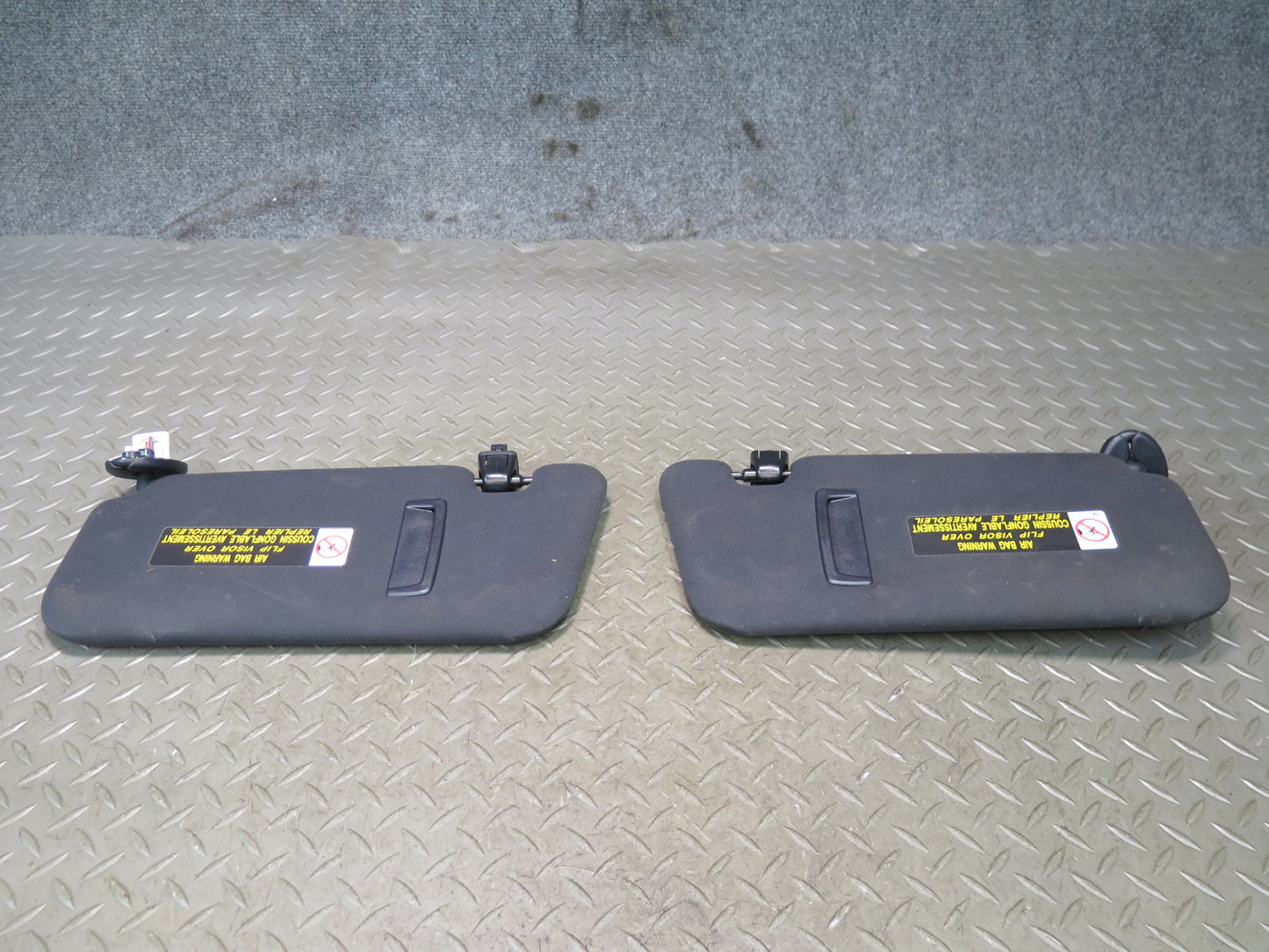 16-18 Lexus GSC16L RC350 RC300 Set of 2 Front Left & Right Sun Visor Black OEM