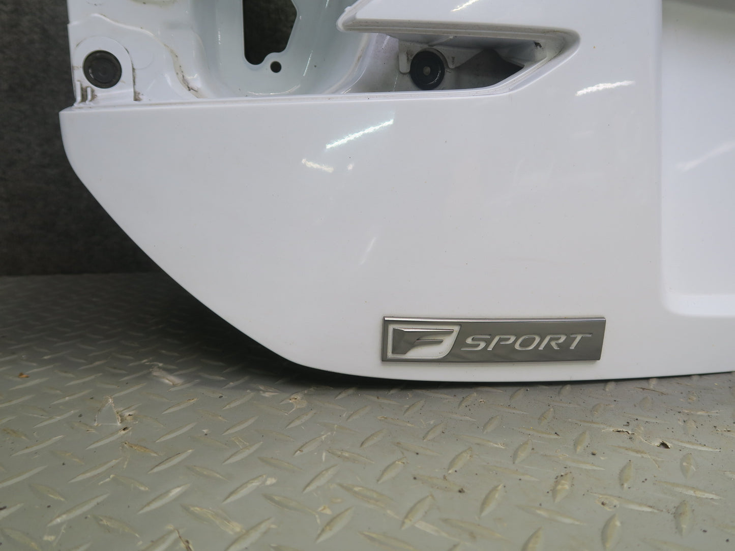 15-19 Lexus GSC16L RC350 RC300 F-sport Rear Trunk Deck Lid Shell Cover Panel OEM