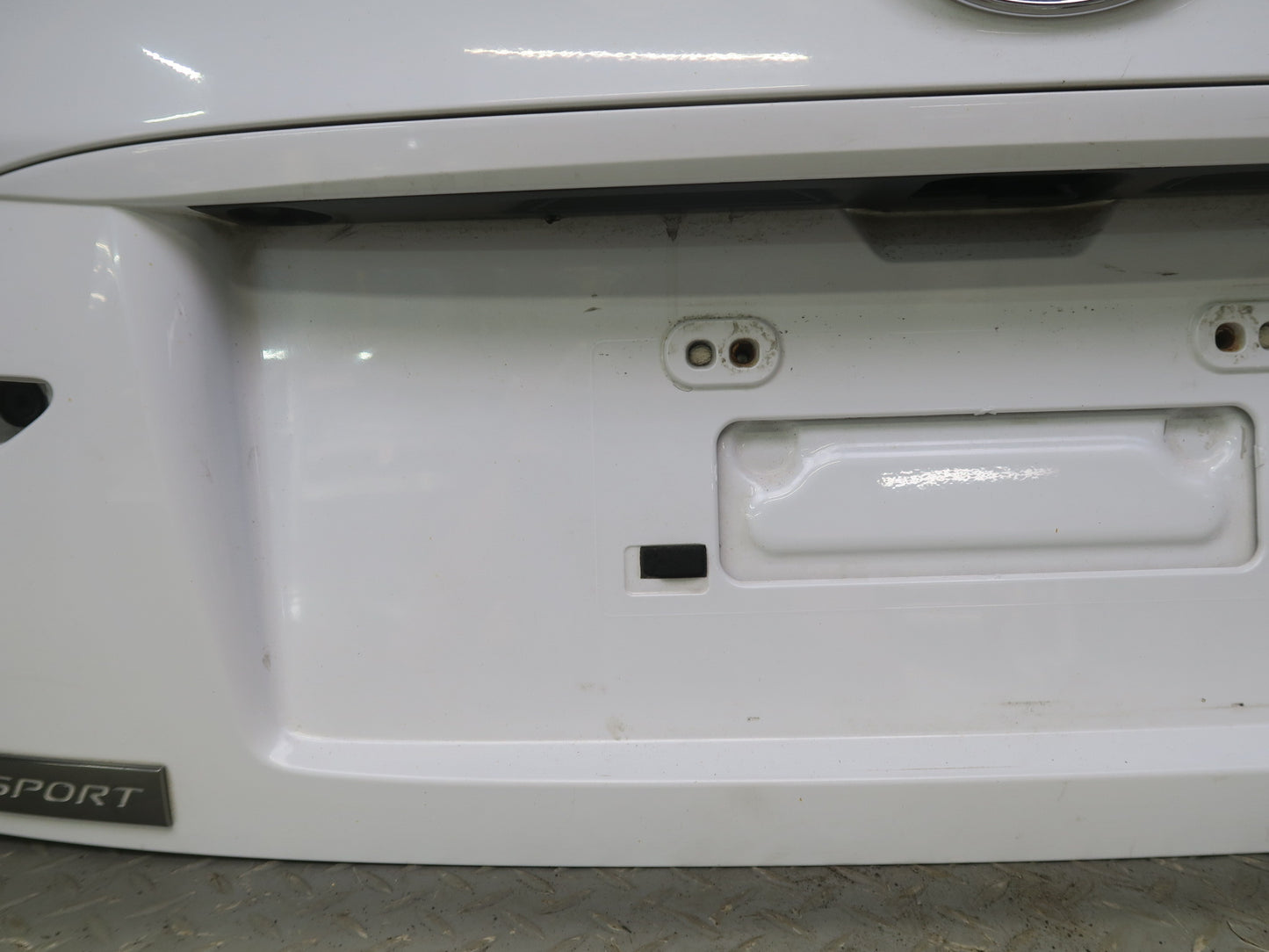 15-19 Lexus GSC16L RC350 RC300 F-sport Rear Trunk Deck Lid Shell Cover Panel OEM