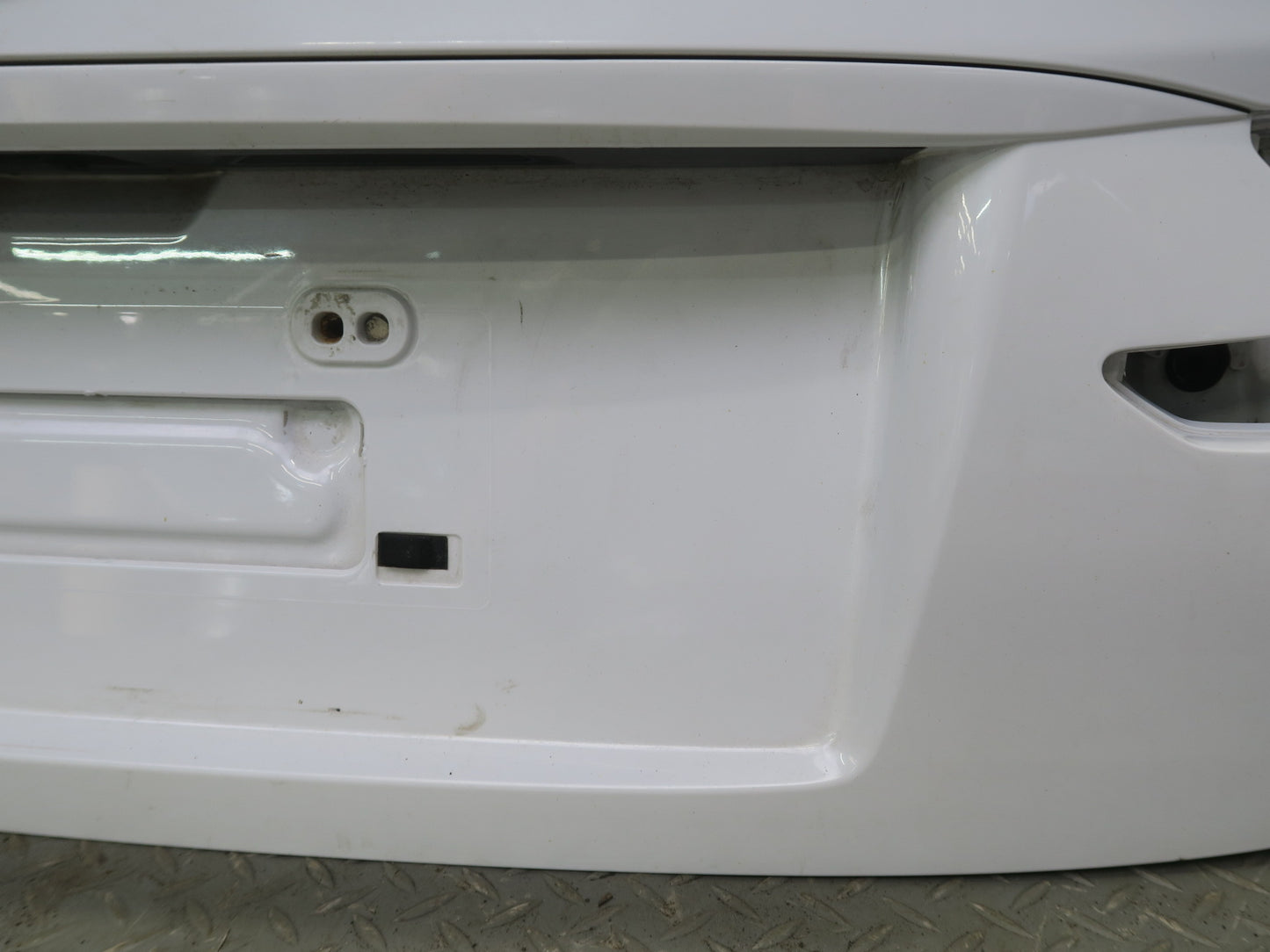 15-19 Lexus GSC16L RC350 RC300 F-sport Rear Trunk Deck Lid Shell Cover Panel OEM