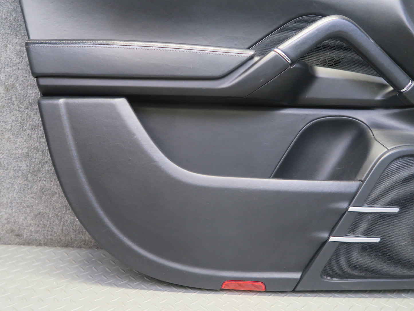 2011-2018 Porsche Cayenne 958 Front Left & Right Door Interior Trim Panel Set