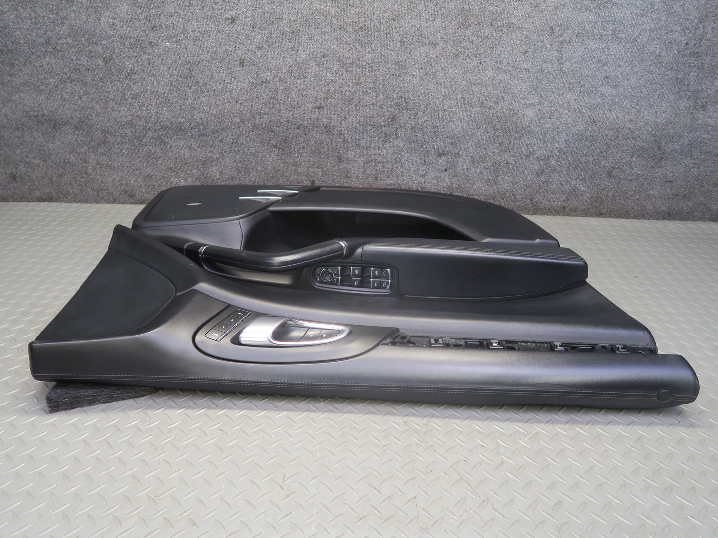 2011-2018 Porsche Cayenne 958 Front Left & Right Door Interior Trim Panel Set