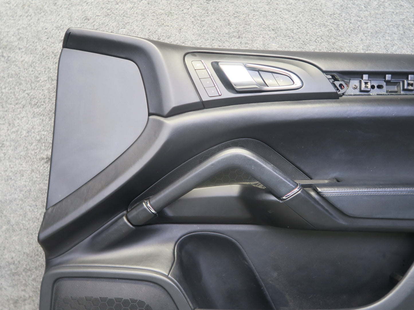 2011-2018 Porsche Cayenne 958 Front Left & Right Door Interior Trim Panel Set