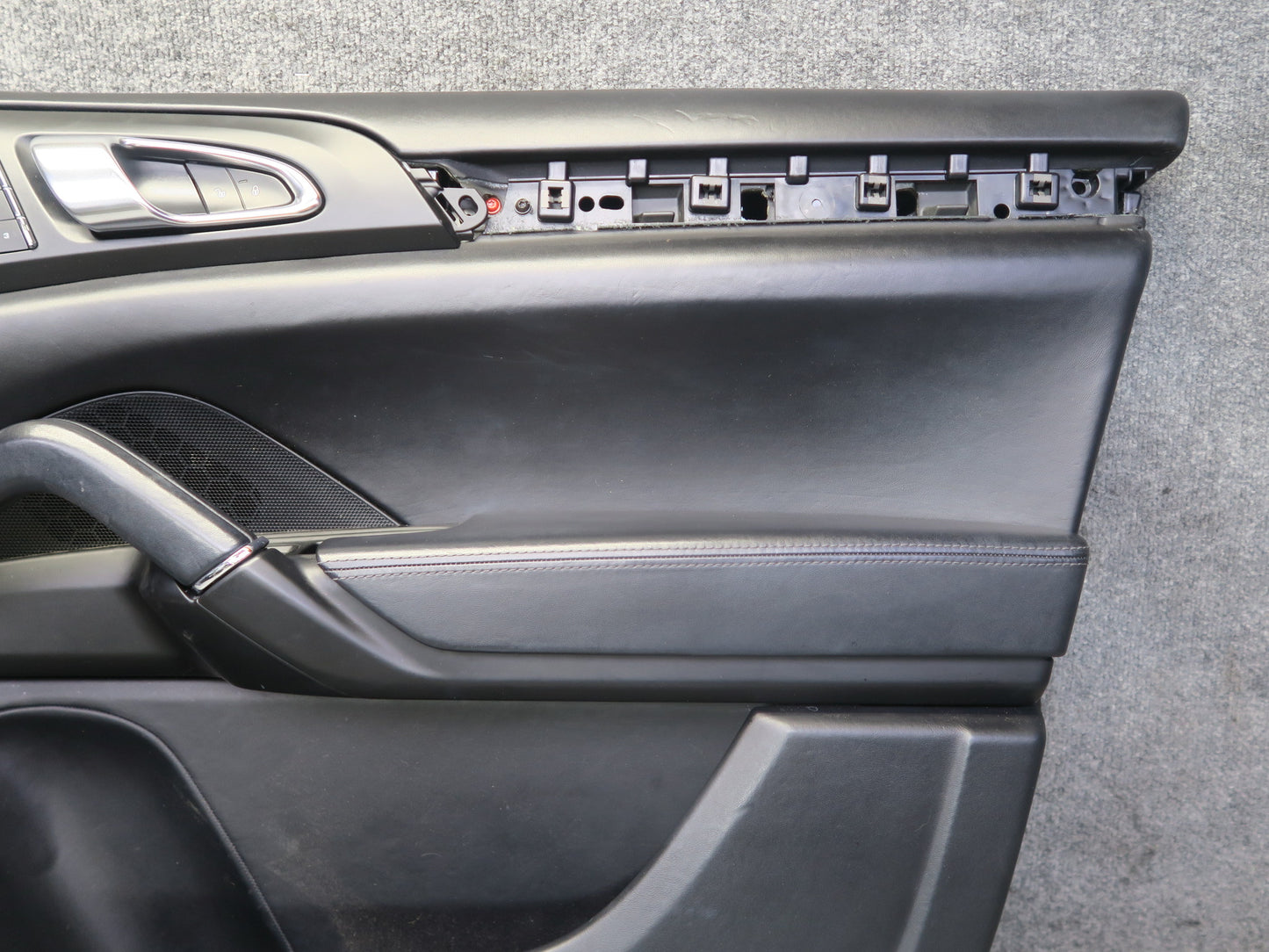2011-2018 Porsche Cayenne 958 Front Left & Right Door Interior Trim Panel Set
