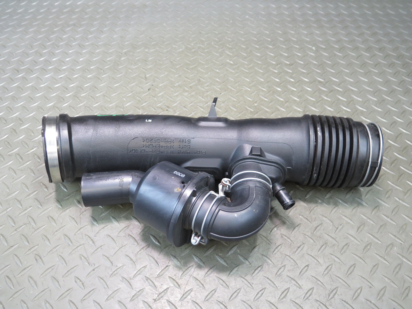 15-25 Lexus GSC16L RC300 3.5L Engine Air Cleaner Inlet Hose Tube & Resonator OEM