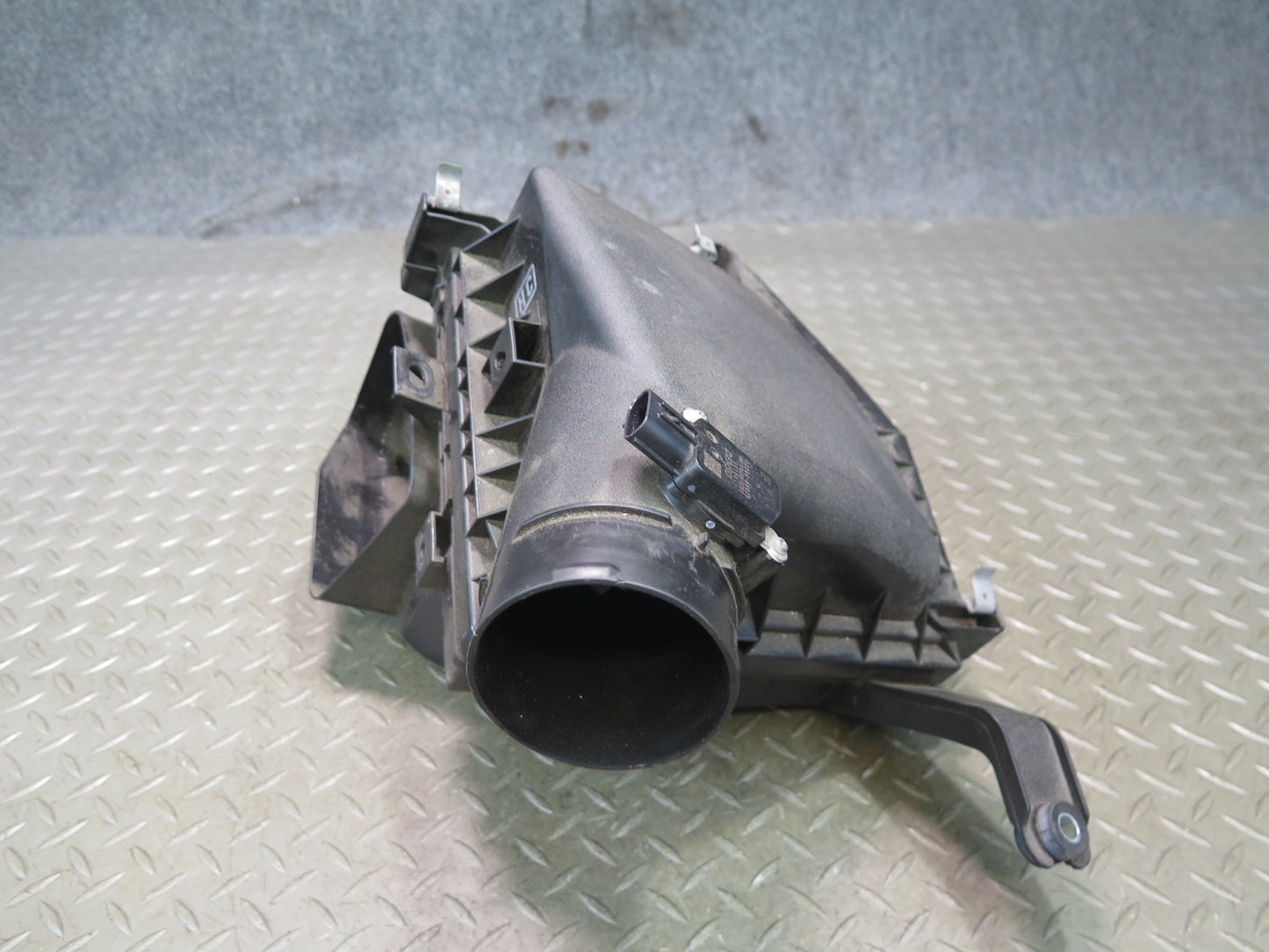 15-25 Lexus RC350 RC300 3.5L Air Intake Cleaner Filter Box w MAF Sensor OEM