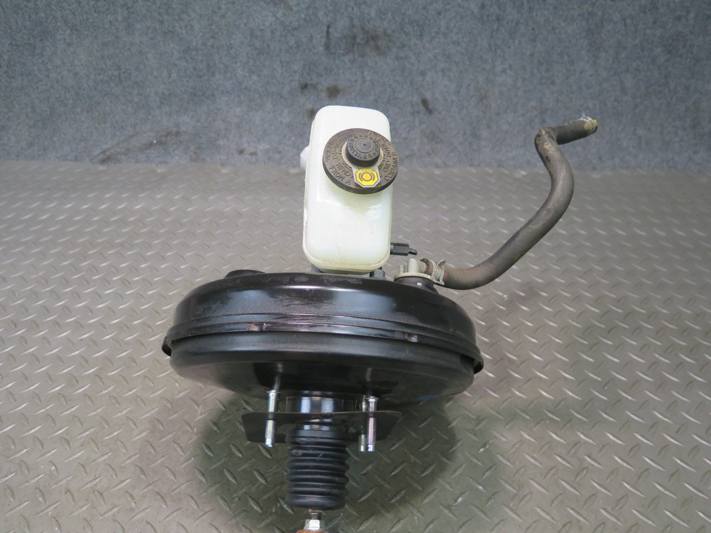 15-17 Lexus GSC16L RC300 AWD F-sport Brake Master Cylinder Booster Reservoir OEM