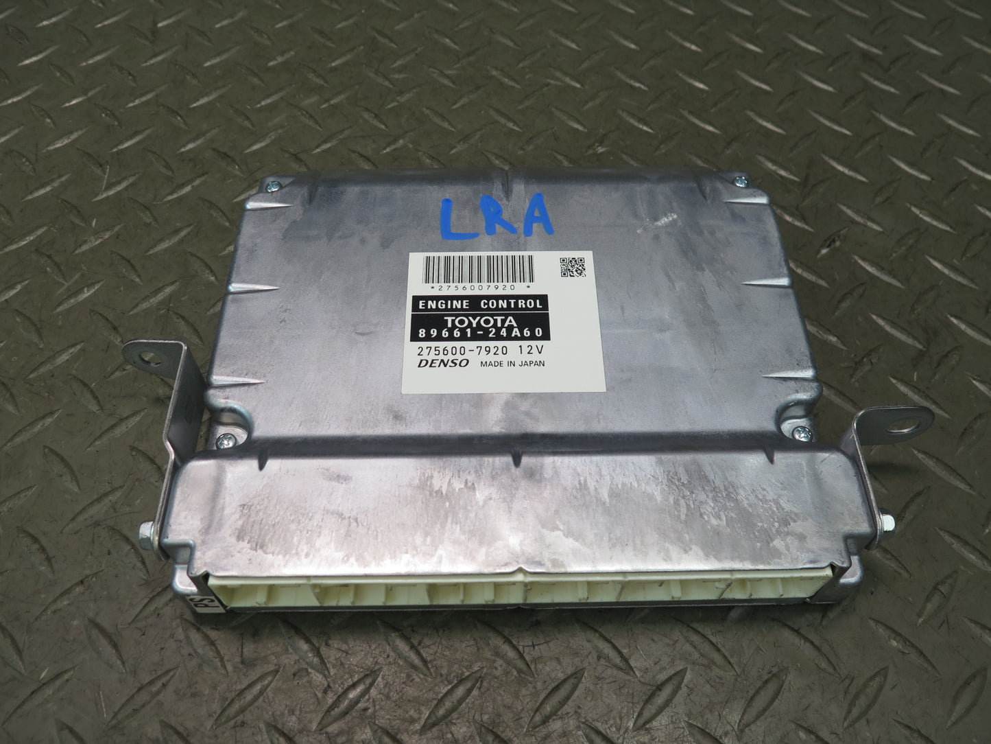 16-18 Lexus GSC16L RC300 3.5L 2GRFSE AWD ECM ECU Engine Control Module OEM