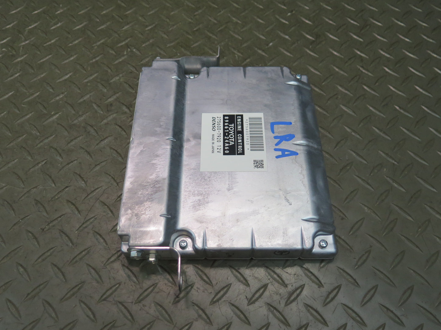 16-18 Lexus GSC16L RC300 3.5L 2GRFSE AWD ECM ECU Engine Control Module OEM
