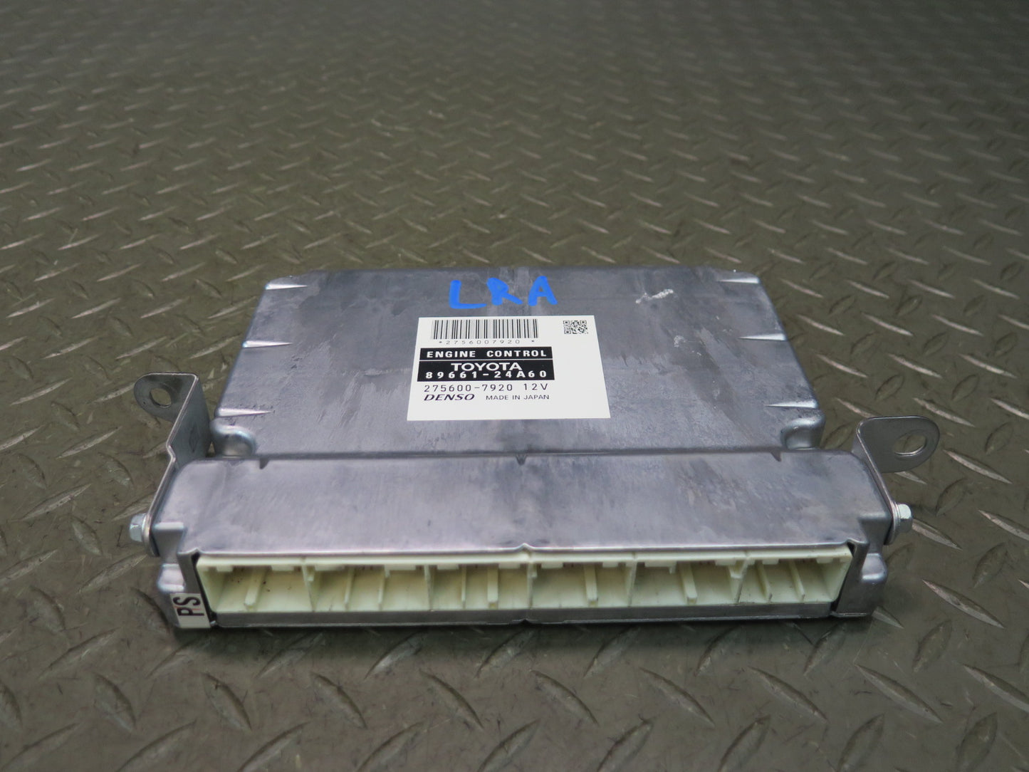 16-18 Lexus GSC16L RC300 3.5L 2GRFSE AWD ECM ECU Engine Control Module OEM