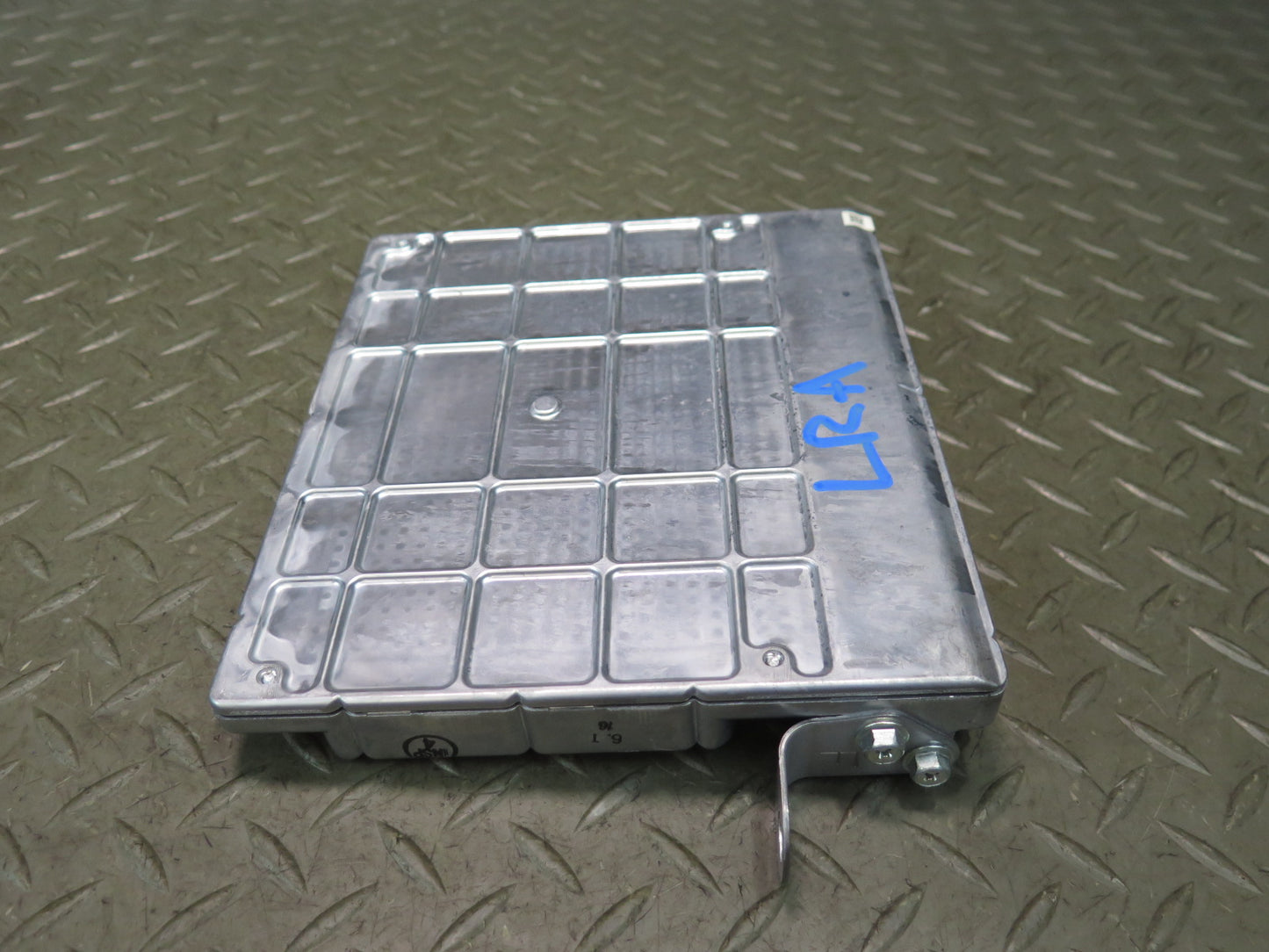 16-18 Lexus GSC16L RC300 3.5L 2GRFSE AWD ECM ECU Engine Control Module OEM