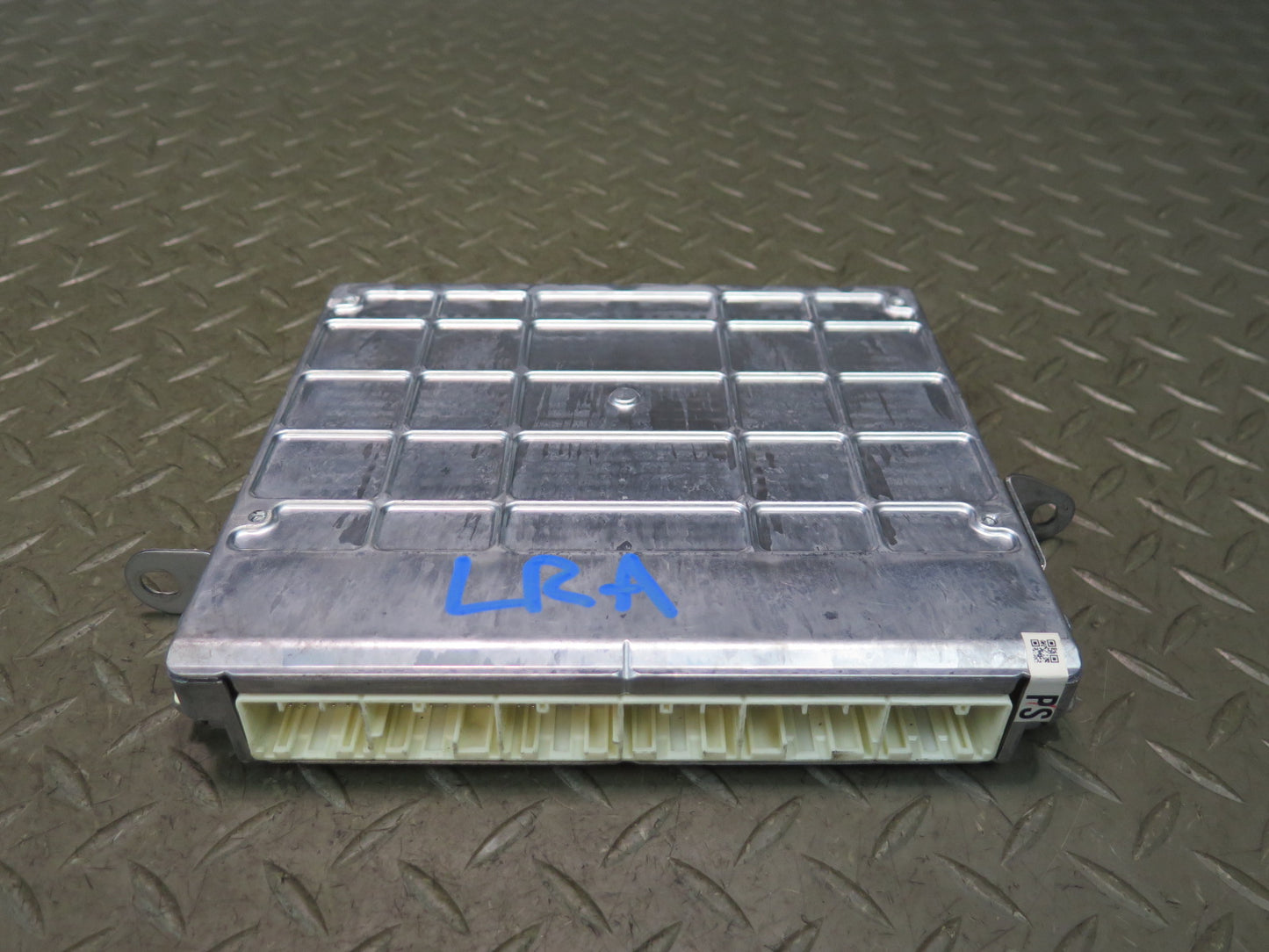 16-18 Lexus GSC16L RC300 3.5L 2GRFSE AWD ECM ECU Engine Control Module OEM
