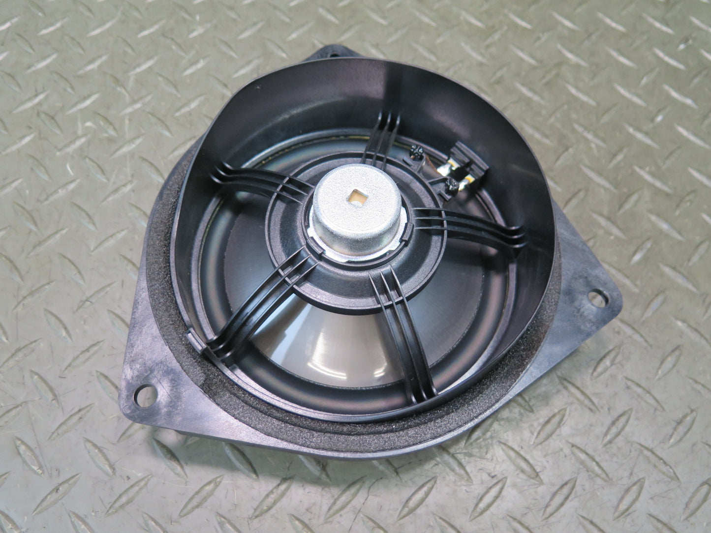 15-25 Lexus GSC16L RC350 RC300 Set of 2 Rear Left & Right Side Audio Speaker OEM