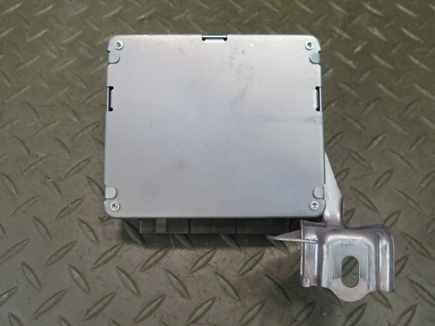 16-17 Lexus GSC16L RC350 RC300 Suspension Computer Control Module Unit OEM