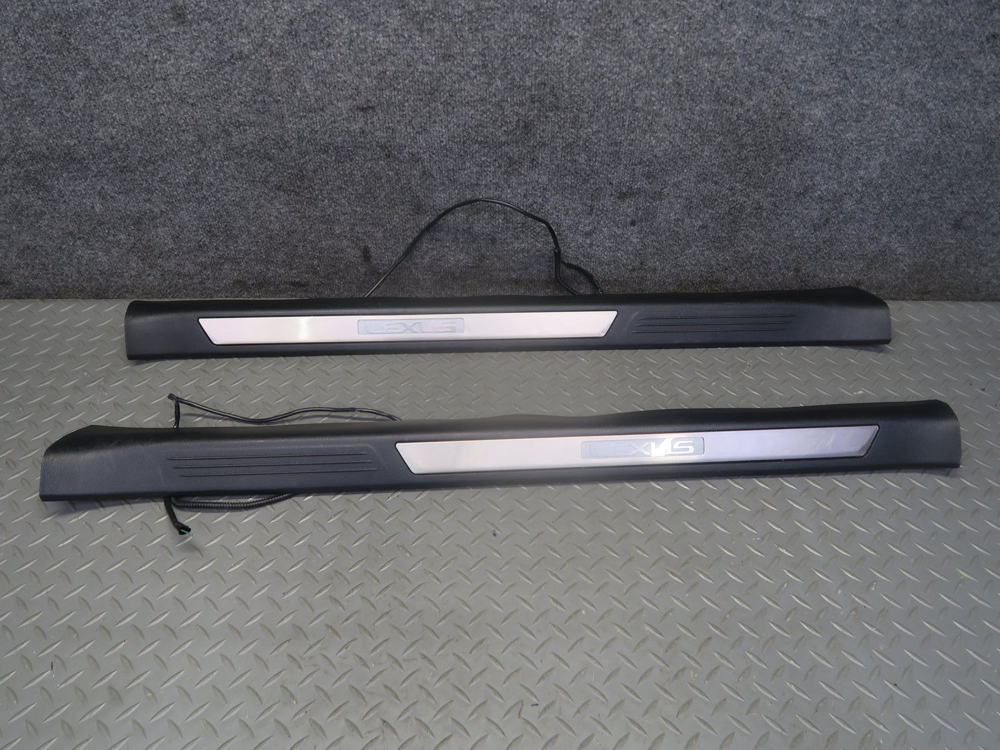 15-20 Lexus GSC16L RC350 RC300 Set of 2 Door Sill Scuff Plate w Illuminated OEM