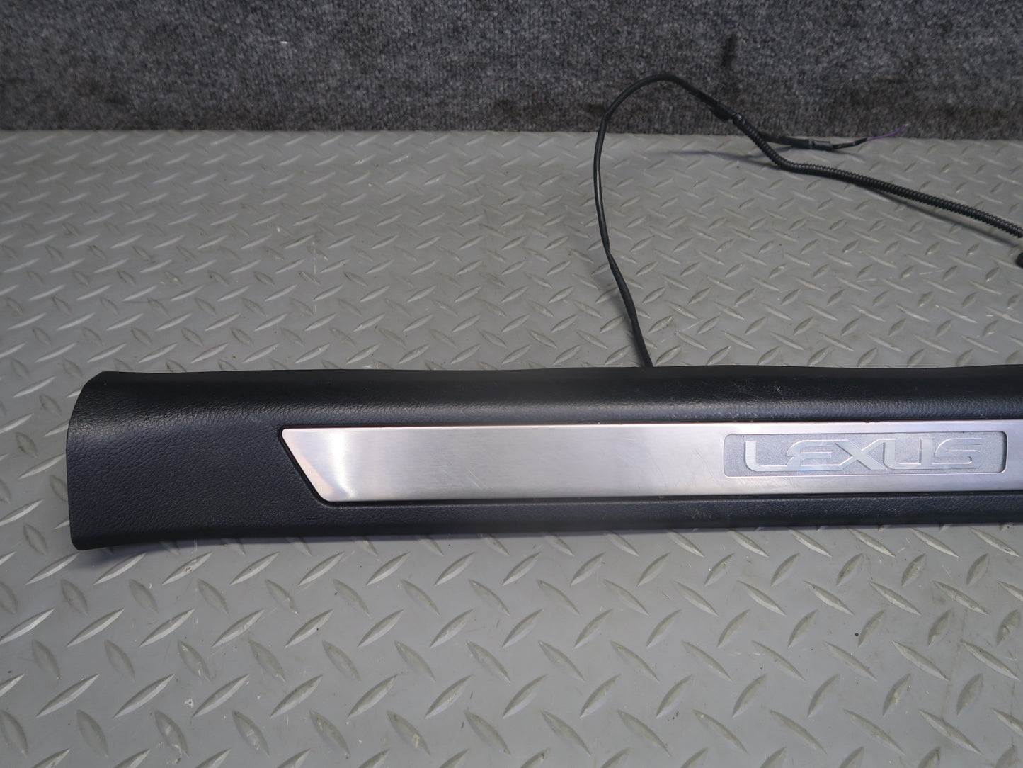 15-20 Lexus GSC16L RC350 RC300 Set of 2 Door Sill Scuff Plate w Illuminated OEM