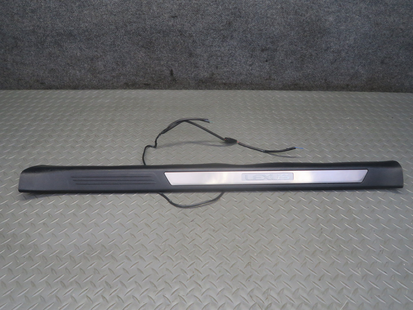 15-20 Lexus GSC16L RC350 RC300 Set of 2 Door Sill Scuff Plate w Illuminated OEM