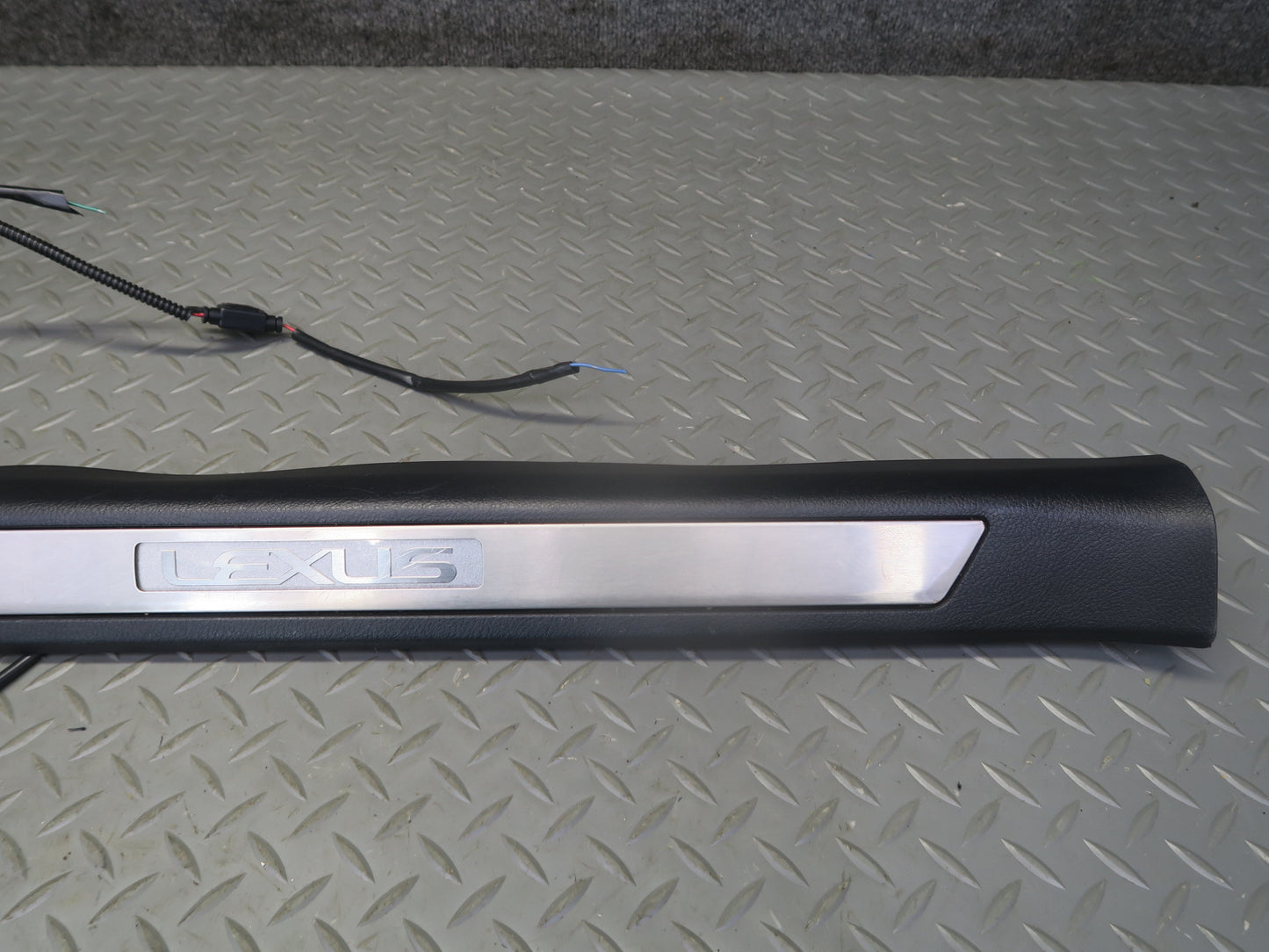 15-20 Lexus GSC16L RC350 RC300 Set of 2 Door Sill Scuff Plate w Illuminated OEM