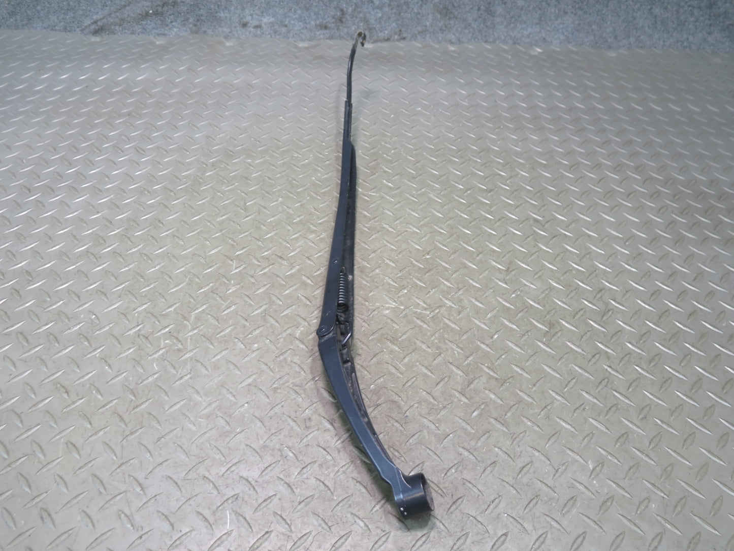 15-25 Lexus GSC16L RC350 RC300 Front Left & Right Wiper Arm Set of 2 OEM