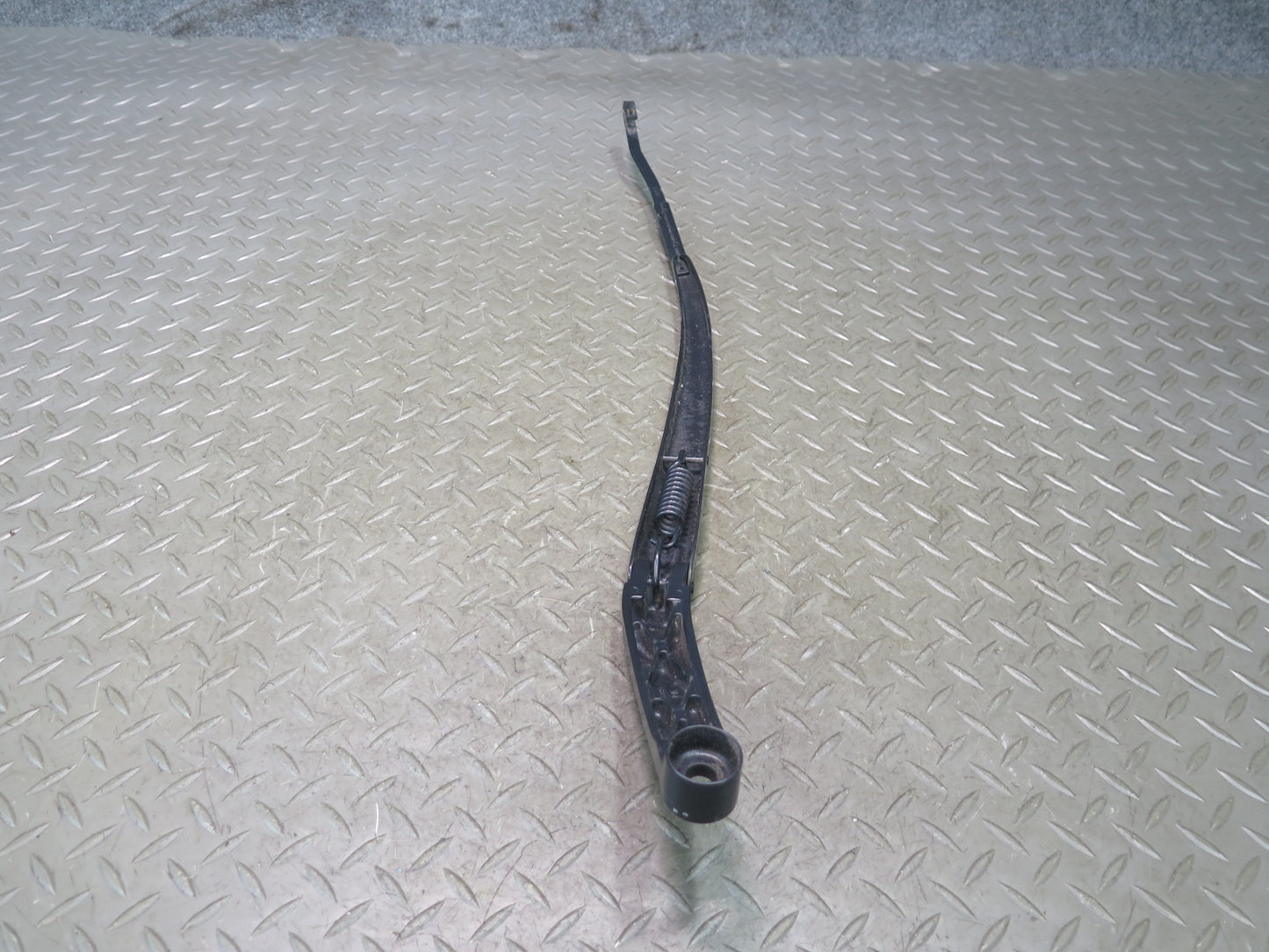 15-25 Lexus GSC16L RC350 RC300 Front Left & Right Wiper Arm Set of 2 OEM