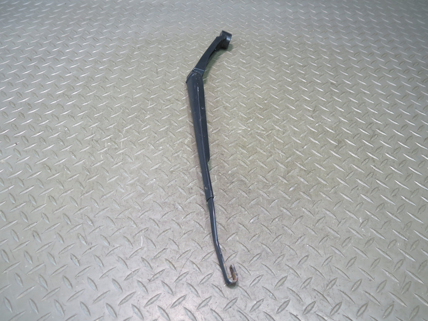 15-25 Lexus GSC16L RC350 RC300 Front Left & Right Wiper Arm Set of 2 OEM