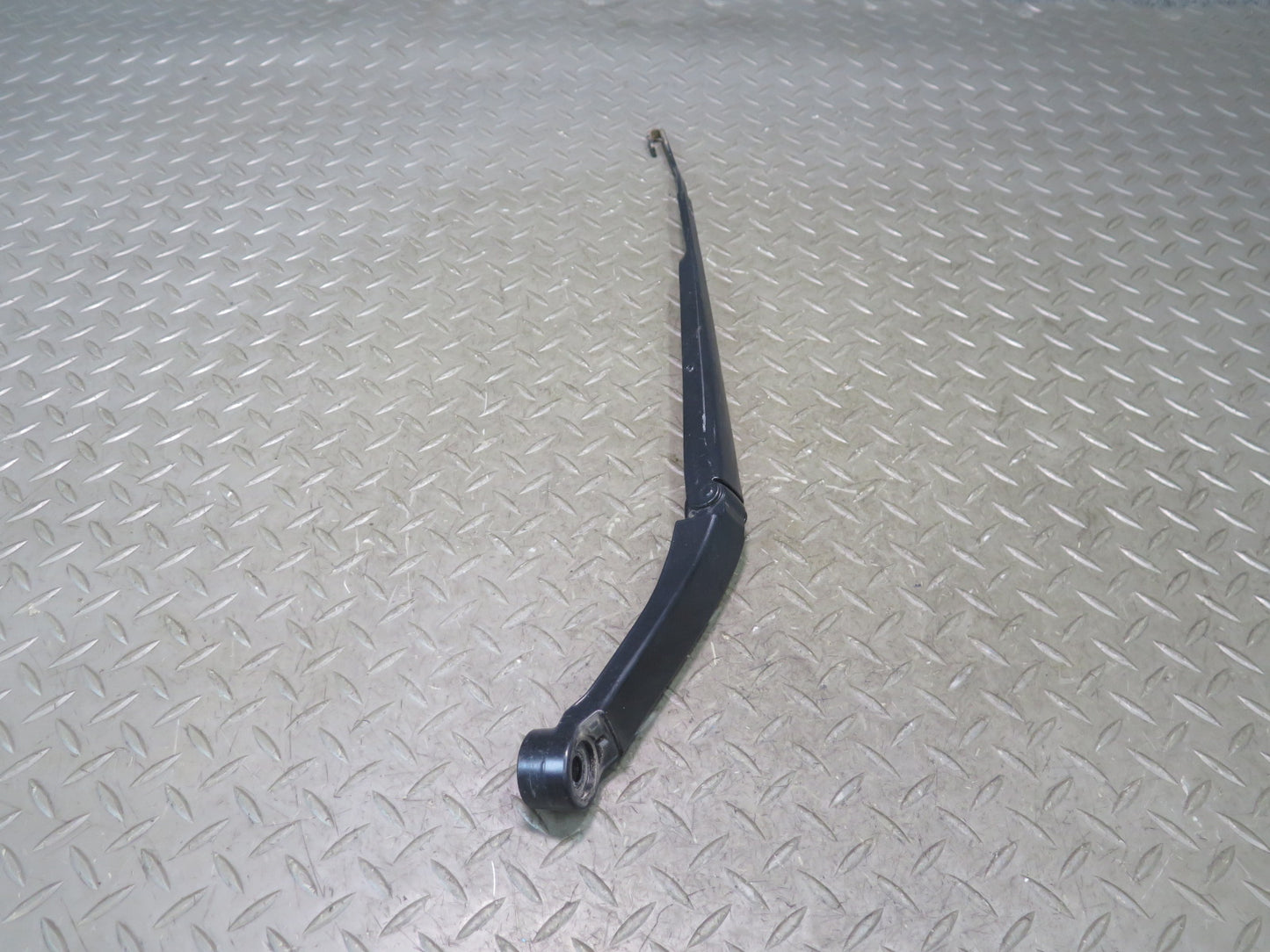 15-25 Lexus GSC16L RC350 RC300 Front Left & Right Wiper Arm Set of 2 OEM