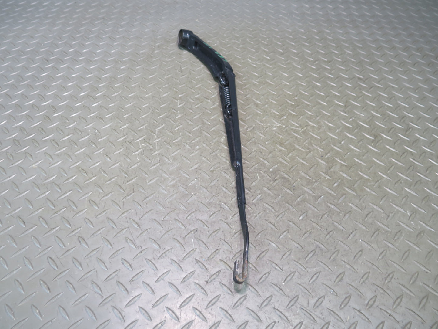 15-25 Lexus GSC16L RC350 RC300 Front Left & Right Wiper Arm Set of 2 OEM