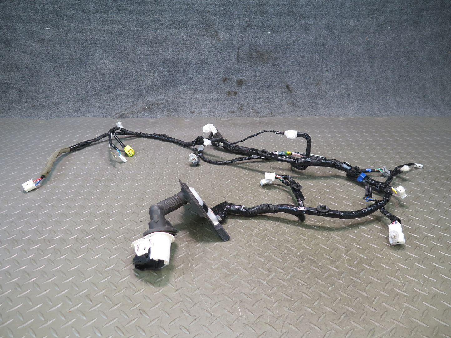 16-18 Lexus GSC16L RC350 RC300 Front Right Door Wire Wiring Harness OEM