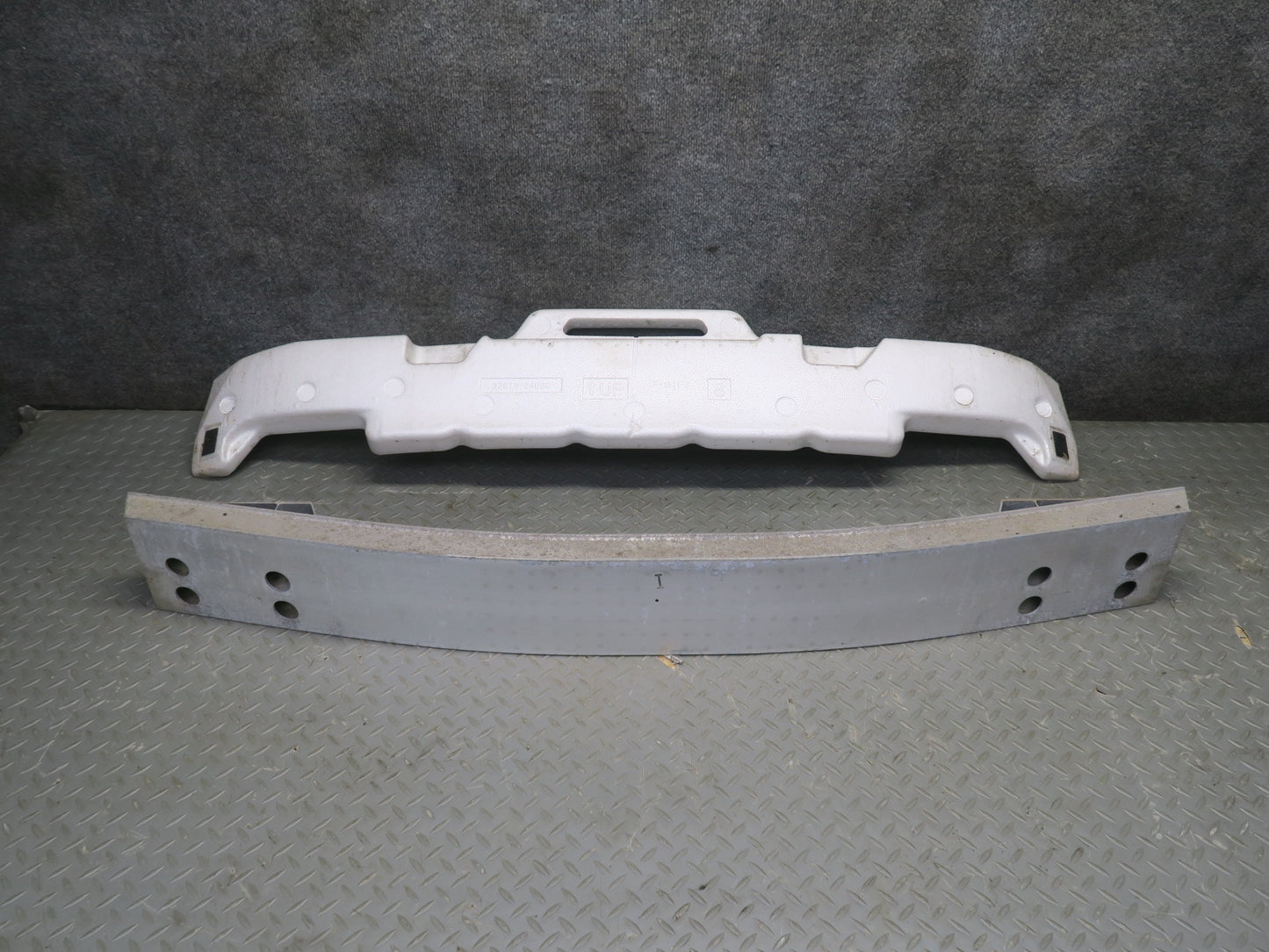 15-18 Lexus RC300 RC350 F-sport Rear Bumper Impact Reinforcement Bar w Foam OEM