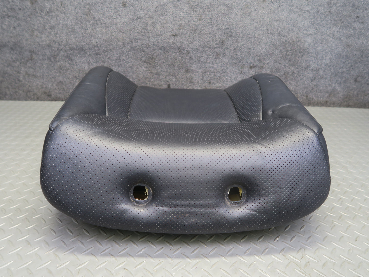 01-03 Lexus UCF30L LS430 Front Right Seat Upper Leather Cushion Black OEM