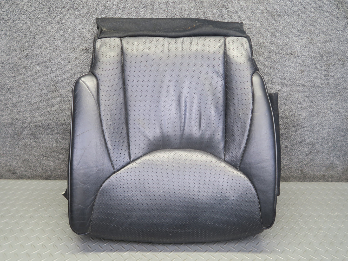 01-03 Lexus UCF30L LS430 Front Right Pass Seat Lower Leather Cushion Black OEM