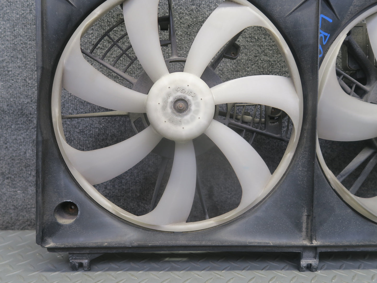 15-25 Lexus GSC16L RC300 3.5L Engine Radiator Cooling Dual Fan w Shroud OEM