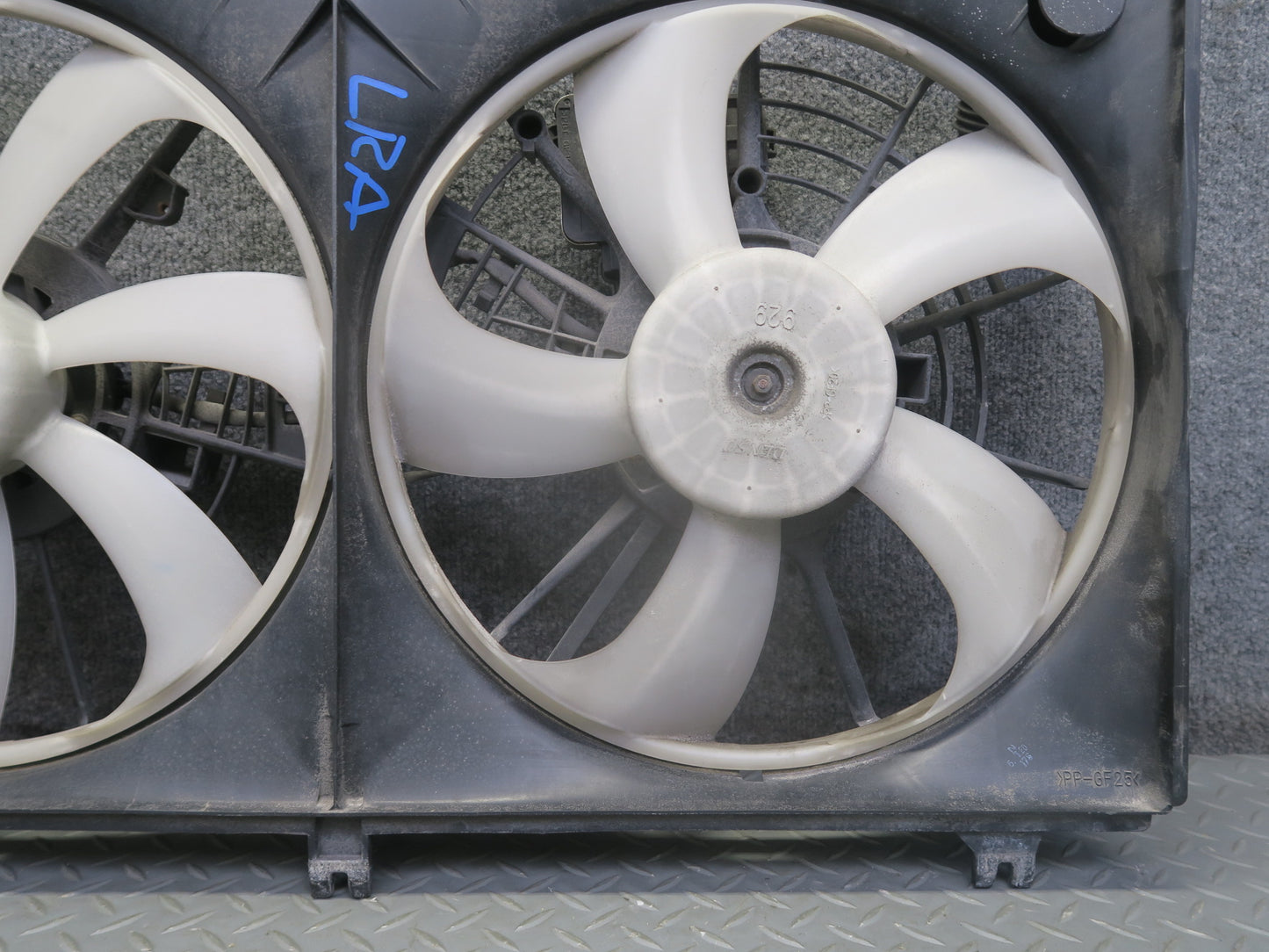 15-25 Lexus GSC16L RC300 3.5L Engine Radiator Cooling Dual Fan w Shroud OEM