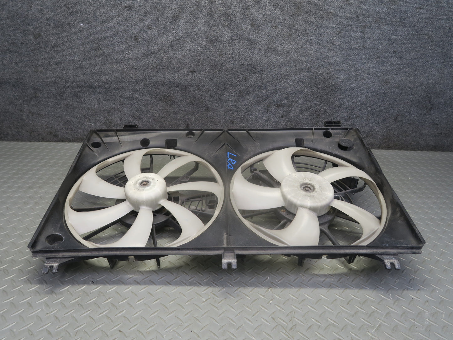 15-25 Lexus GSC16L RC300 3.5L Engine Radiator Cooling Dual Fan w Shroud OEM