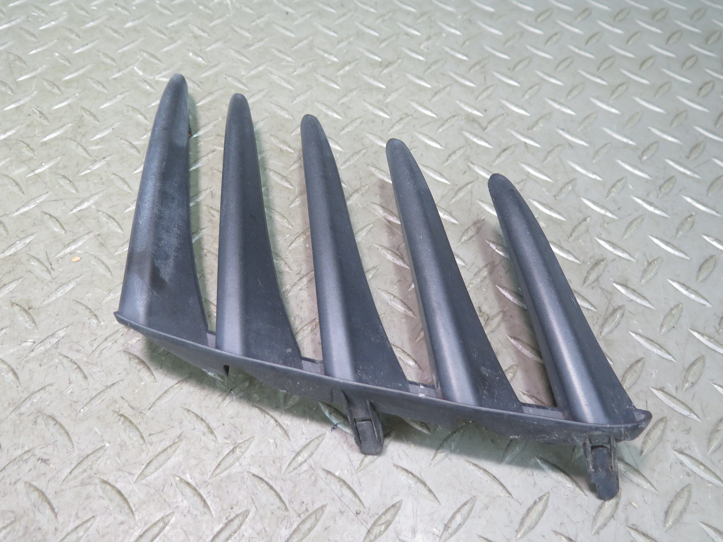 15-18 Lexus GSC16L RC350 RC300 F-sport Rear Bumper Lower Vent Grill Set OEM