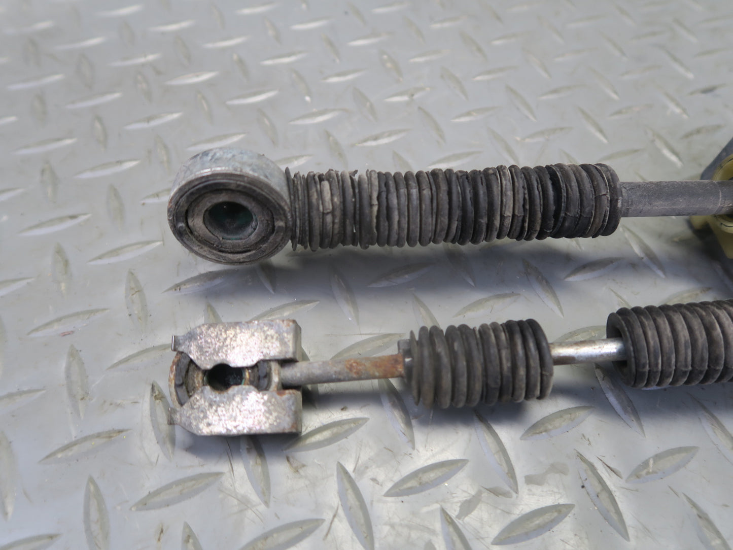 07-13 Mini Cooper R55 R56 R57 R58 R59 Manual Shifter Gear Selector w Cable OEM