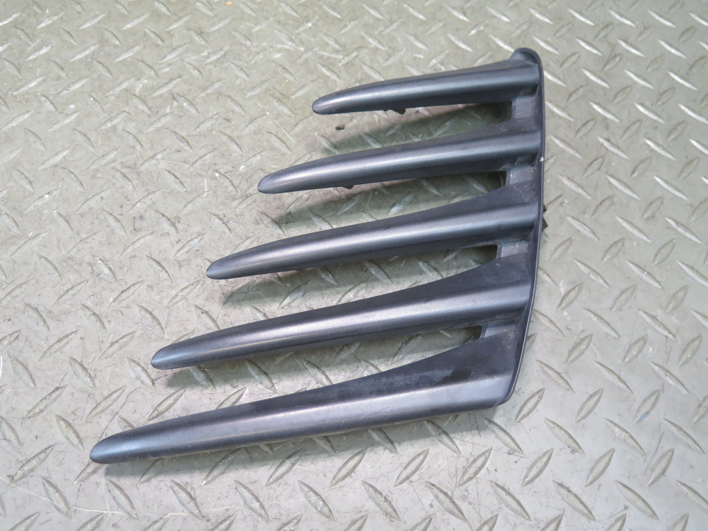 15-18 Lexus GSC16L RC350 RC300 F-sport Rear Bumper Lower Vent Grill Set OEM