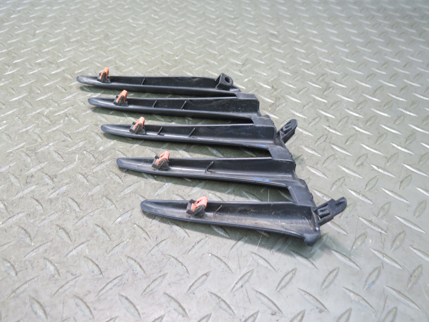 15-18 Lexus GSC16L RC350 RC300 F-sport Rear Bumper Lower Vent Grill Set OEM