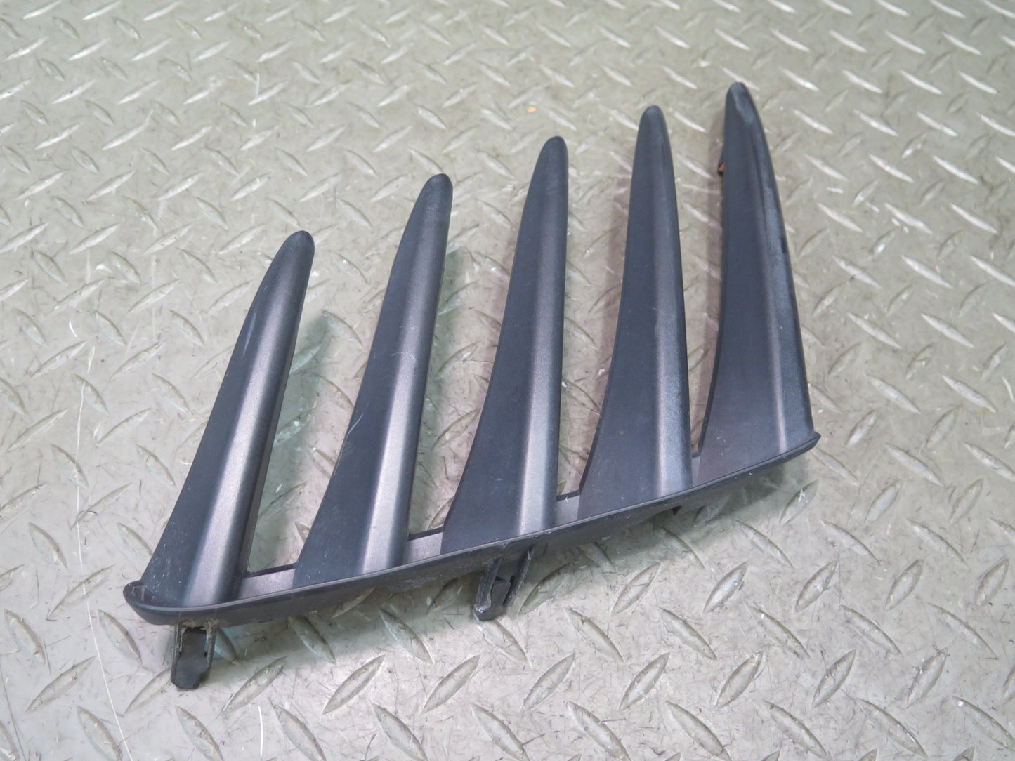 15-18 Lexus GSC16L RC350 RC300 F-sport Rear Bumper Lower Vent Grill Set OEM